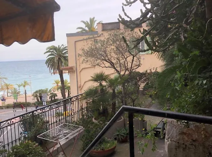 Casa Vacanza In Costa Azzurra